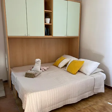 Algher Garden Paradise Apartament *